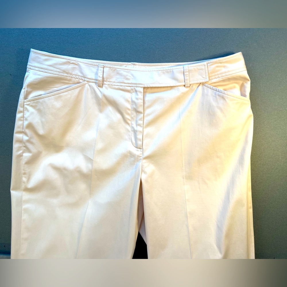 Calvin Klein Ladies khakis lightweight, Structured,size‎ 16